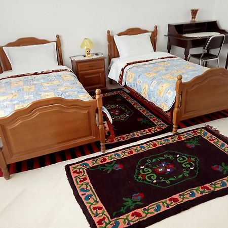 Chez Mme Jaouida Bed & Breakfast Kairouan Exterior foto